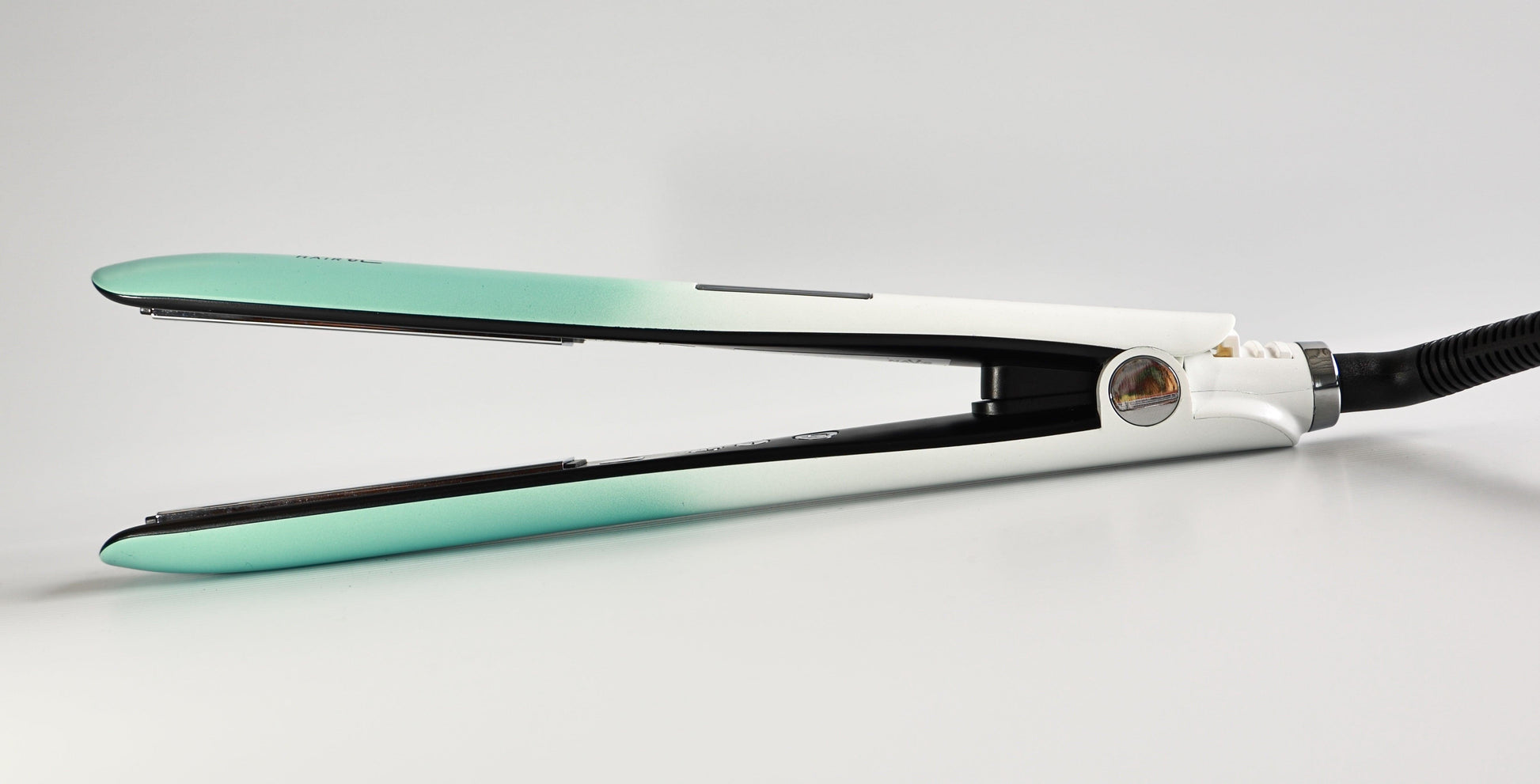 Ombre Slim Titanium Straightener - Nav's Hair